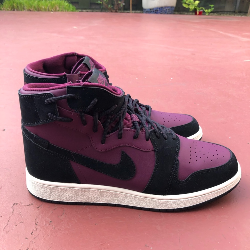 NEW Nike Air Jordan 1 Size 10 High Rebel  shoes